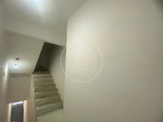 Sobrado com 125m² 8 quartos e 8 banheiros, à venda, no bairro Parque Grajaú em São Paulo