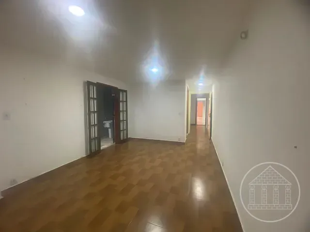 Sobrado 4 quartos e 3 banheiros, à venda, no bairro Balneário São José em São Paulo