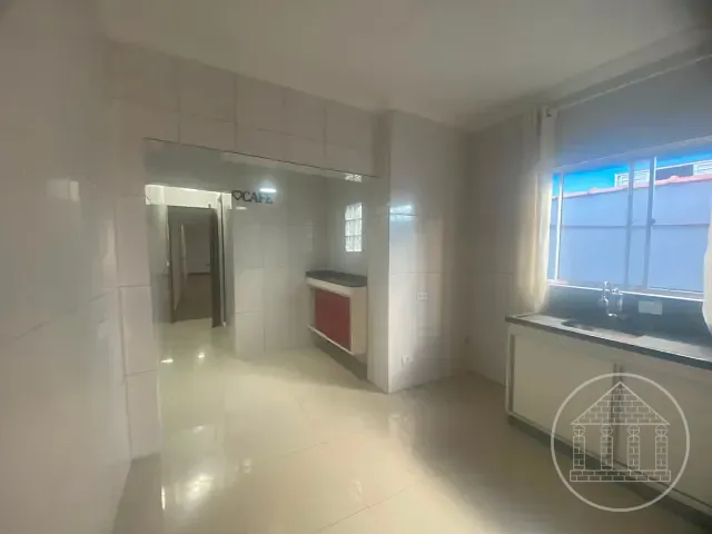 Sobrado 4 quartos e 3 banheiros, à venda, no bairro Balneário São José em São Paulo