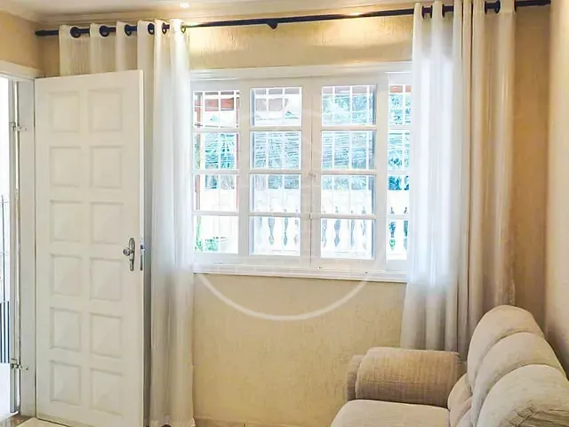 Sobrado com 160m² 3 quartos e 2 banheiros, à venda, no bairro Jardim Colonial em São Paulo