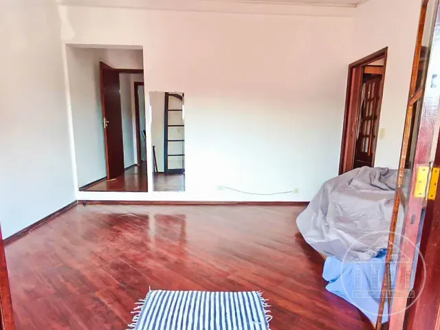 Sobrado com 130m² 4 quartos e 2 banheiros, à venda, no bairro Parque América em São Paulo