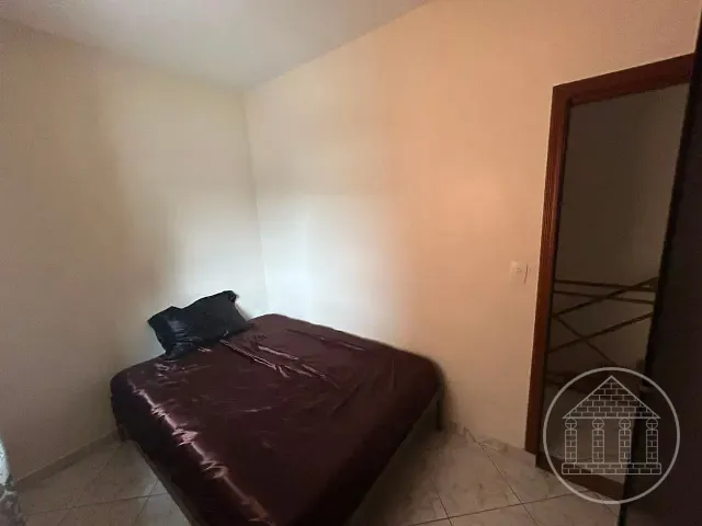 Sobrado com 240m², para alugar, no bairro Cidade Dutra em São Paulo