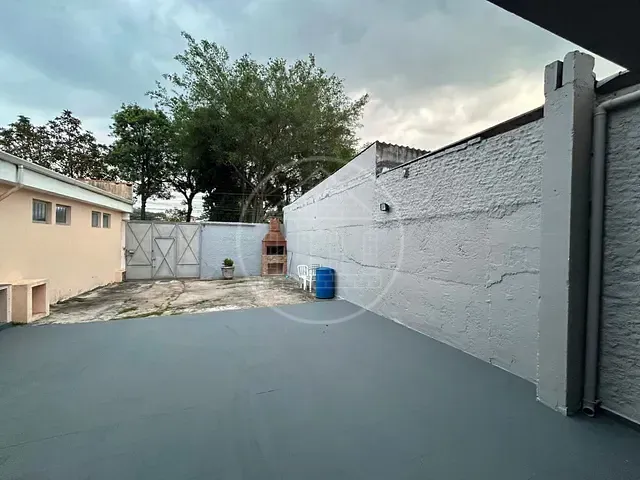 Sobrado com 240m², para alugar, no bairro Cidade Dutra em São Paulo