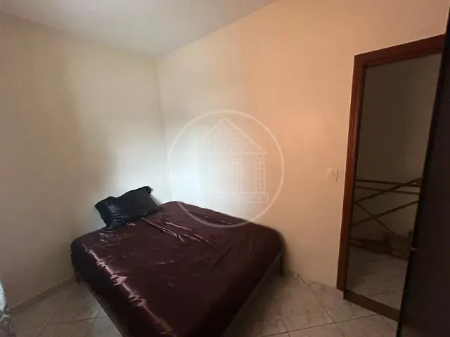 Sobrado com 240m², para alugar, no bairro Cidade Dutra em São Paulo
