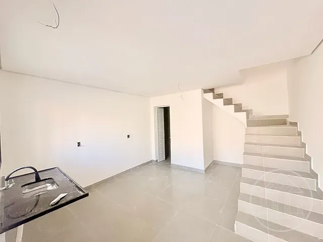 Sobrado 1 quarto e 2 banheiros, para alugar, no bairro Jardim São Judas Tadeu em São Paulo