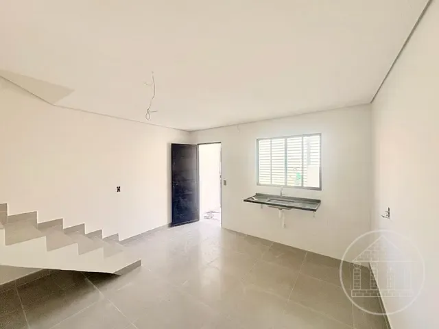 Sobrado 1 quarto e 2 banheiros, para alugar, no bairro Jardim São Judas Tadeu em São Paulo