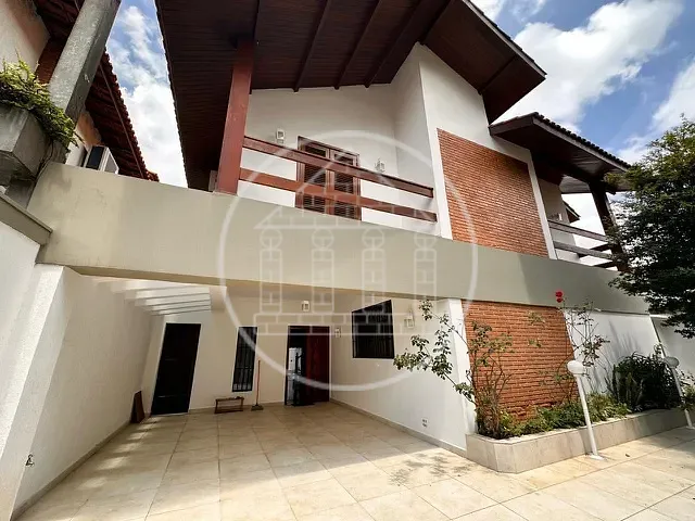 Sobrado 4 quartos e 7 banheiros, à venda, no bairro Jardim Campo Grande em São Paulo