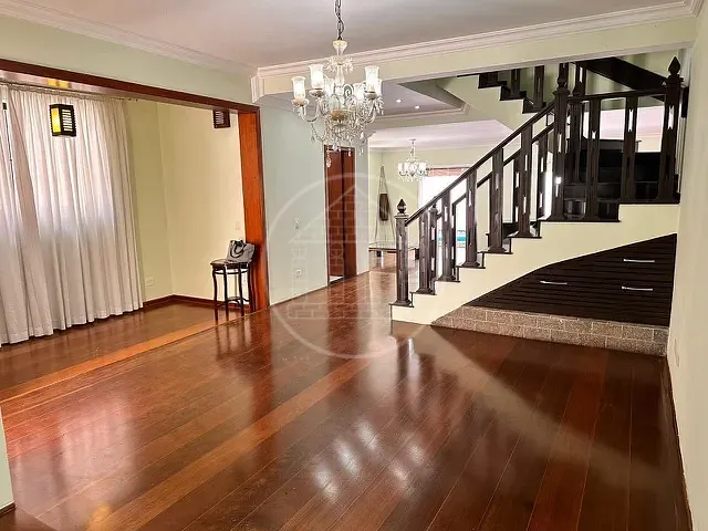 Sobrado 4 quartos e 7 banheiros, à venda, no bairro Jardim Campo Grande em São Paulo