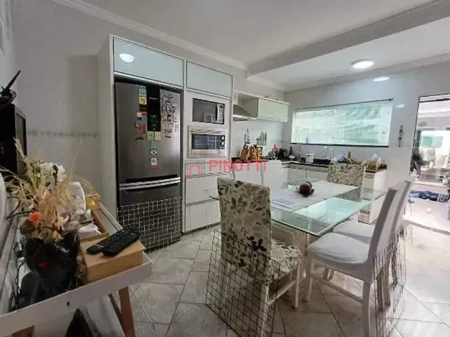 Sobrado 3 quartos e 5 banheiros, à venda, no bairro Jardim das Acácias em São Bernardo do Campo