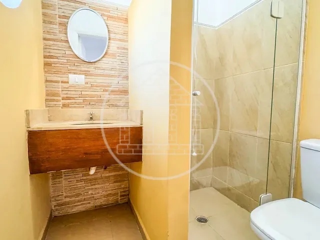 Sobrado com 120m² 3 quartos e 2 banheiros, para alugar, no bairro Planalto Paulista em São Paulo