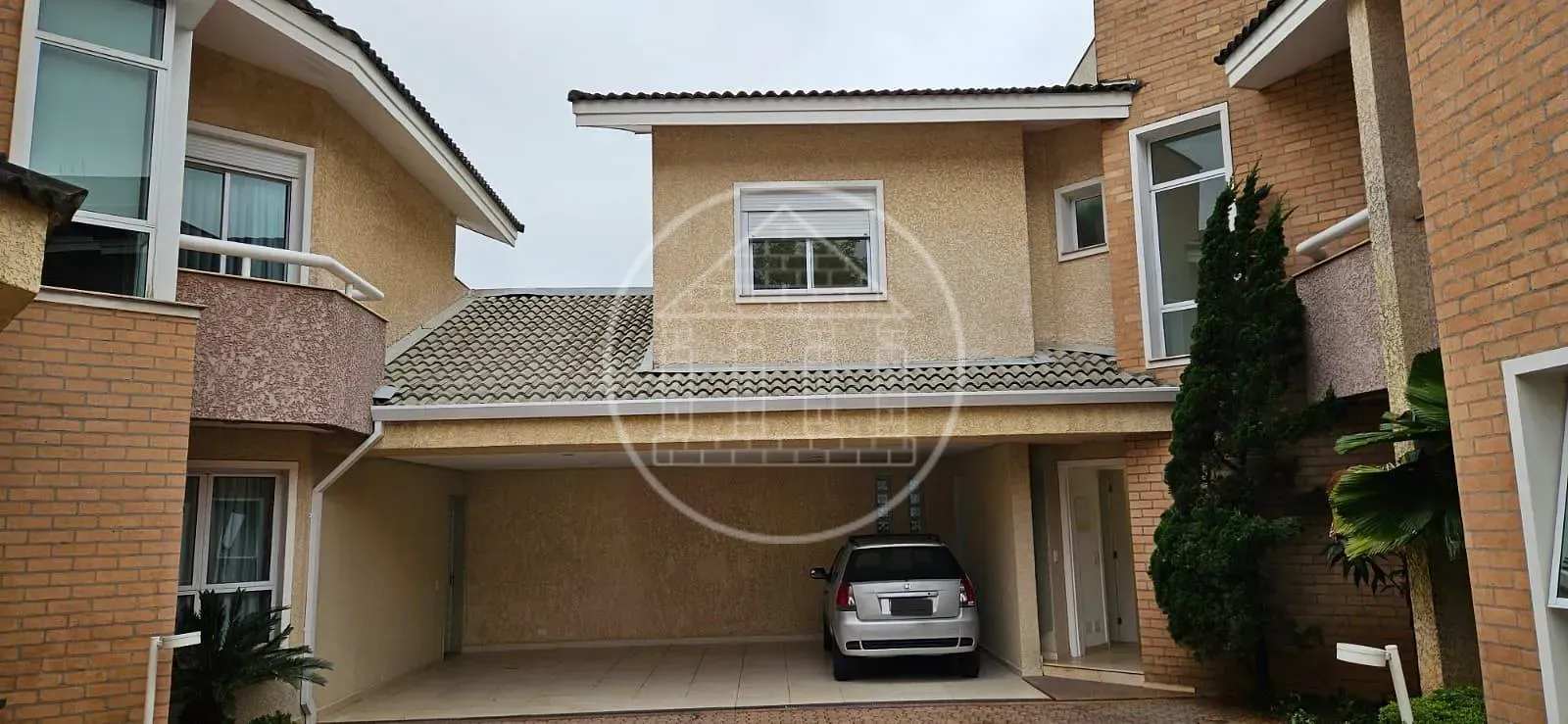 Sobrado, 4 quartos, 277 m² - Foto 1