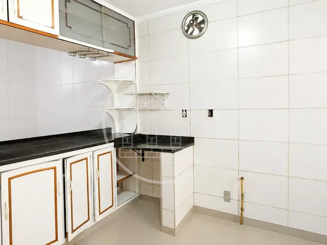 Sobrado com 180m² 3 quartos e 3 banheiros, à venda, no bairro Jardim Ipanema (Zona Sul) em São Paulo