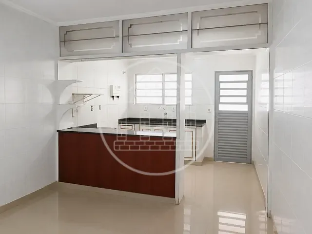 Sobrado com 180m² 3 quartos e 3 banheiros, à venda, no bairro Jardim Ipanema (Zona Sul) em São Paulo