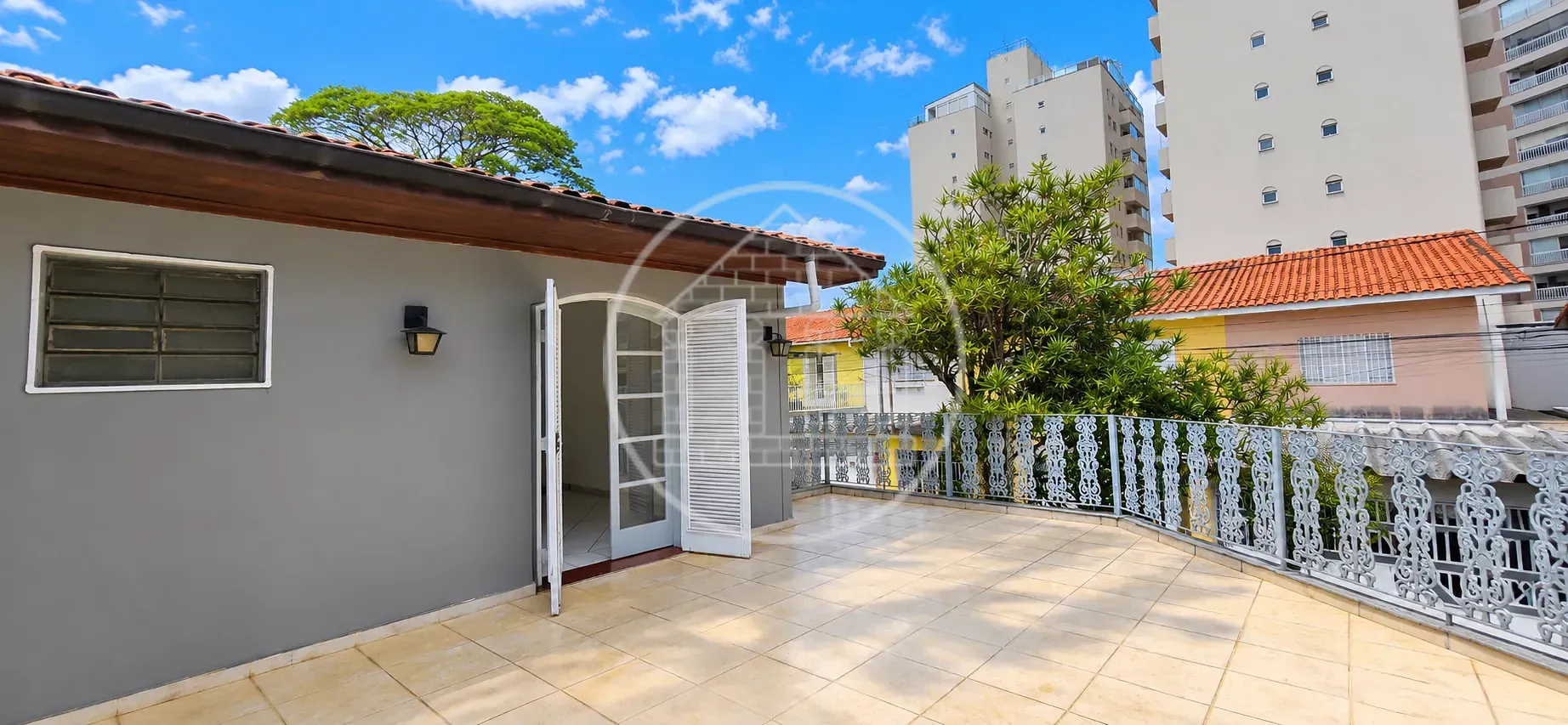 Sobrado, 4 quartos, 220 m² - Foto 1