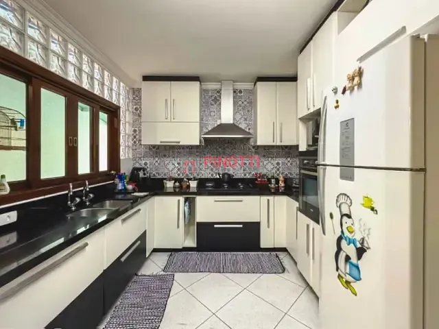 Sobrado 3 quartos e 2 banheiros, à venda, no bairro Jardim das Quatro Marias em São Bernardo do Campo