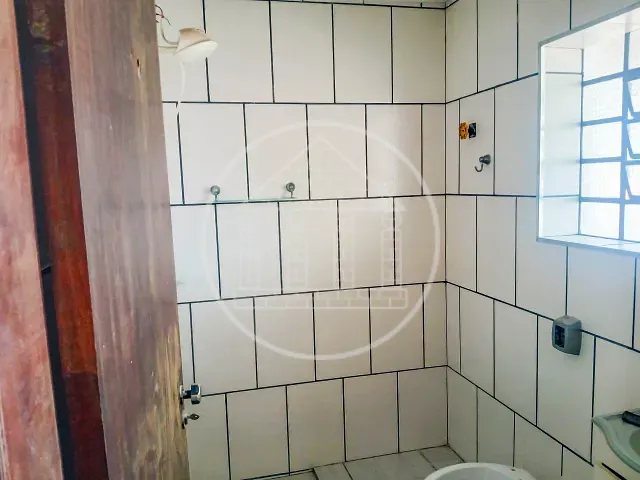 Sobrado com 250m² 5 quartos e 3 banheiros, à venda, no bairro Jardim dos Lagos em São Paulo