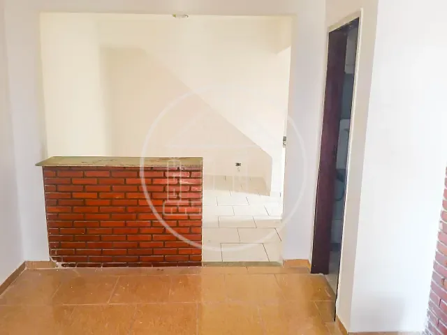 Sobrado com 250m² 5 quartos e 3 banheiros, à venda, no bairro Jardim dos Lagos em São Paulo
