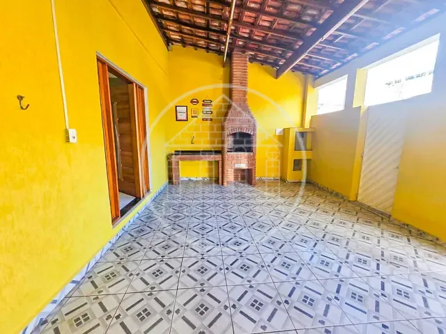 Sobrado com 200m² 3 quartos e 2 banheiros, à venda ou para alugar, no bairro Vila Roschel em São Paulo