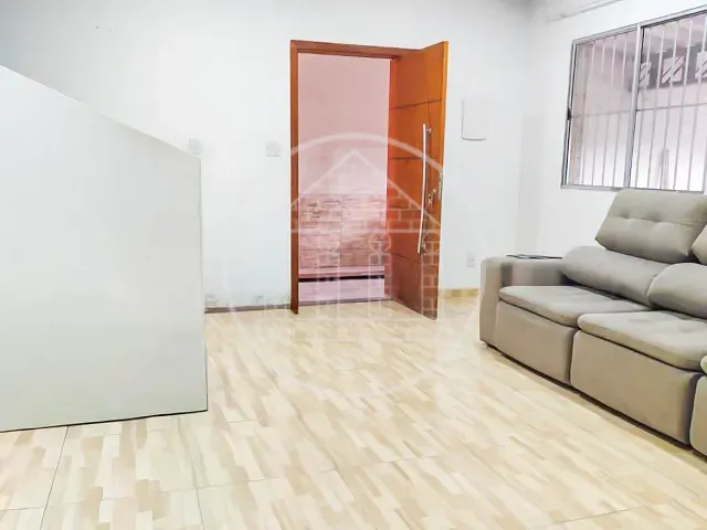 Sobrado com 200m² 2 quartos e 3 banheiros, à venda, no bairro Jardim Silveira em São Paulo