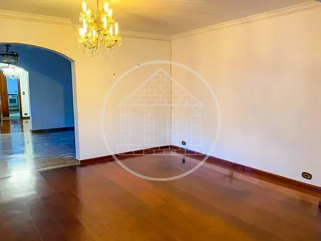 Sobrado 3 quartos e 4 banheiros, à venda, no bairro Jardim Paulista em São Paulo