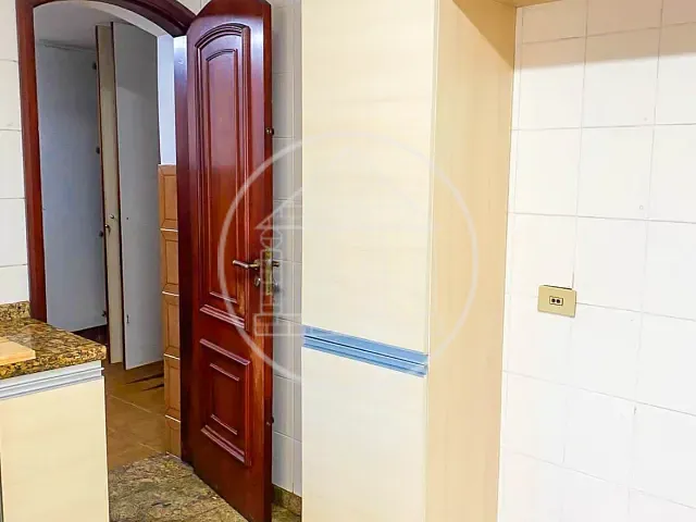 Sobrado 3 quartos e 4 banheiros, à venda, no bairro Jardim Paulista em São Paulo