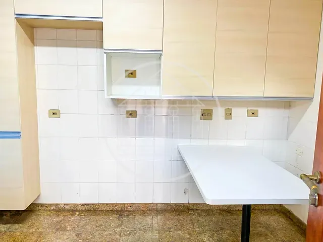 Sobrado 3 quartos e 4 banheiros, à venda, no bairro Jardim Paulista em São Paulo