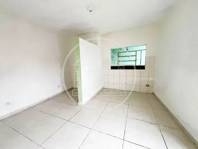 Sobrado com 125m² 1 quarto e 2 banheiros, para alugar, no bairro Jardim Cliper em São Paulo