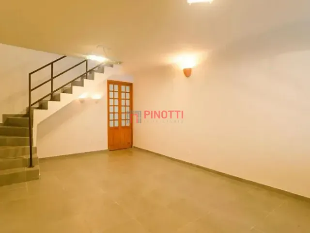 Sobrado 2 quartos e 2 banheiros, à venda, no bairro Rudge Ramos em São Bernardo do Campo