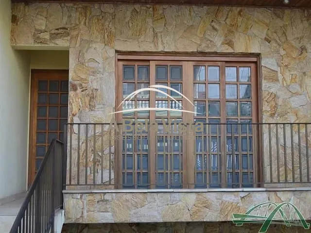 Sobrado com 150m² 3 quartos e 3 banheiros, à venda, no bairro Jaguaribe em Osasco