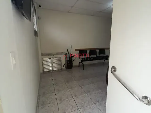 Sobrado à venda, no bairro Conjunto Residencial das Tulipas em São Bernardo do Campo