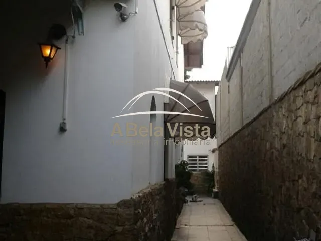 Sobrado com 300m² 4 quartos e 6 banheiros, à venda, no bairro Presidente Altino em Osasco