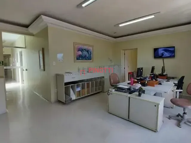 Sobrado à venda ou para alugar, no bairro Jardim do Mar em São Bernardo do Campo