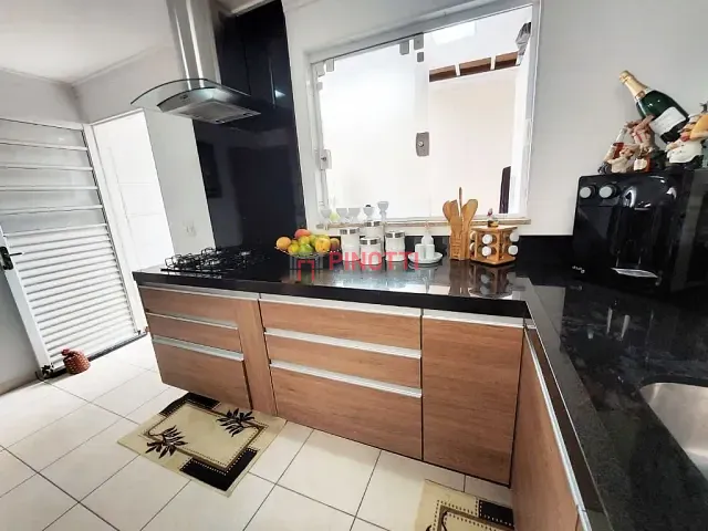 Sobrado 3 quartos e 2 banheiros, à venda, no bairro Baeta Neves em São Bernardo do Campo