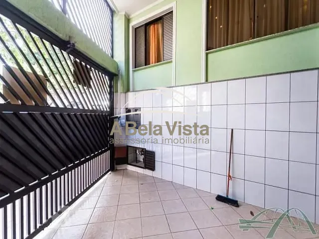 Sobrado com 125m² 5 quartos e 5 banheiros, à venda, no bairro Vila Yolanda em Osasco