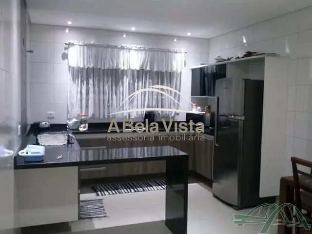Sobrado com 125m² 3 quartos e 3 banheiros, à venda, no bairro Santo Antônio em Osasco
