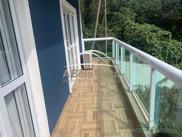 Sobrado com 350m² 3 quartos e 7 banheiros, à venda, no bairro Parque Ideal em Carapicuíba