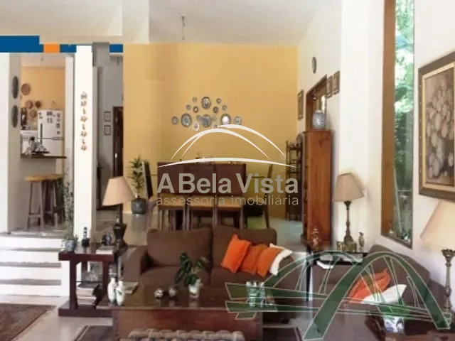 Sobrado com 970m² 3 quartos e 2 banheiros, à venda, no bairro Chacara Santa Lucia dos Ypes em Carapicuíba