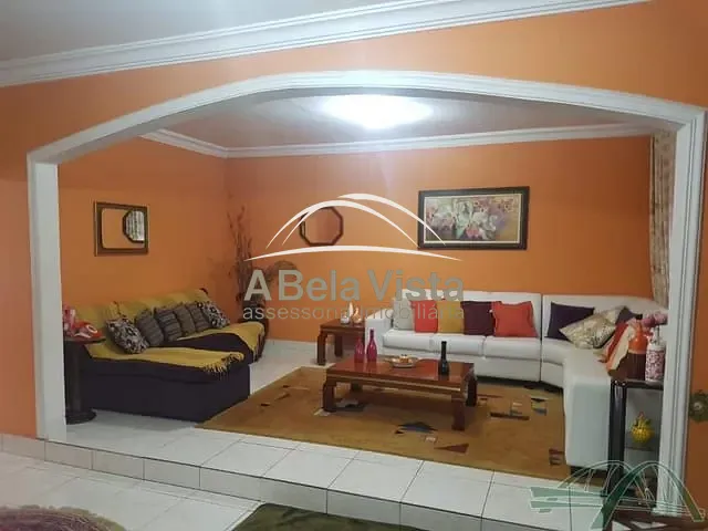Casa com 320m² 4 quartos e 5 banheiros, à venda, no bairro Jaguaribe em Osasco