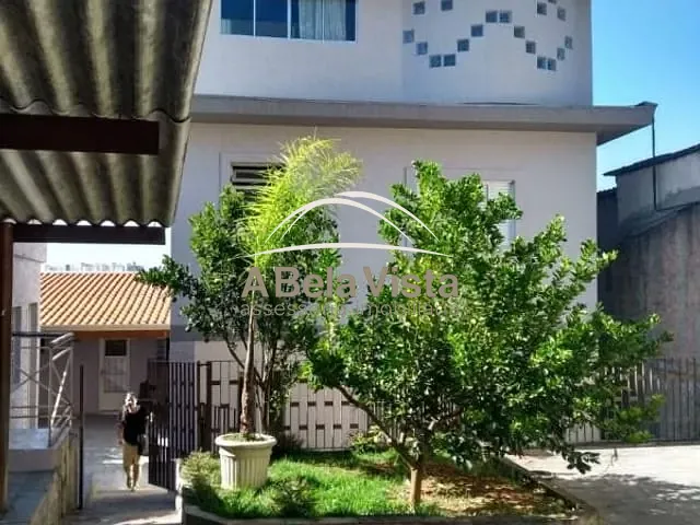 Sobrado com 306m² 3 quartos e 4 banheiros, à venda, no bairro Rochdale em Osasco