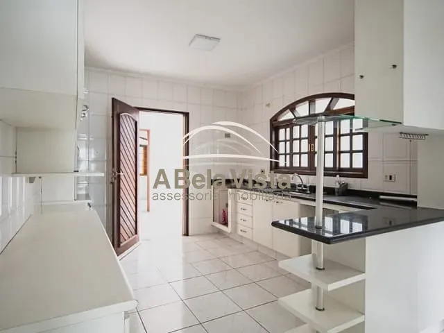 Sobrado com 125m² 4 quartos e 3 banheiros, à venda, no bairro Cipava em Osasco