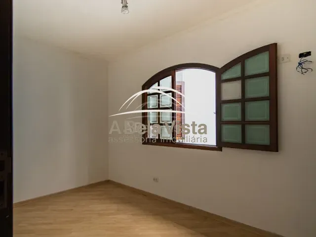 Sobrado com 125m² 4 quartos e 3 banheiros, à venda, no bairro Cipava em Osasco