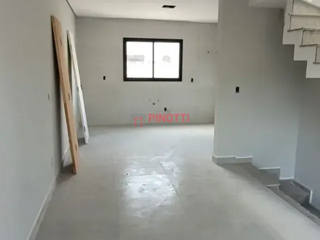 Sobrado 2 quartos e 1 banheiro, à venda, no bairro Jardim Santo Alberto em Santo André