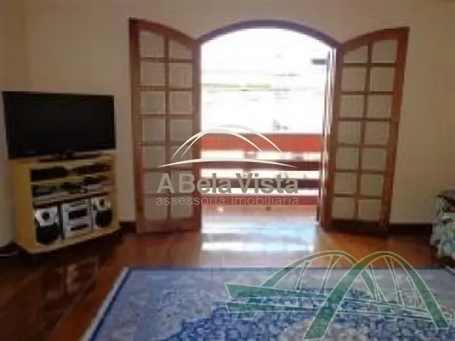 Sobrado com 200m² 4 quartos e 4 banheiros, à venda, no bairro Bela Vista em Osasco