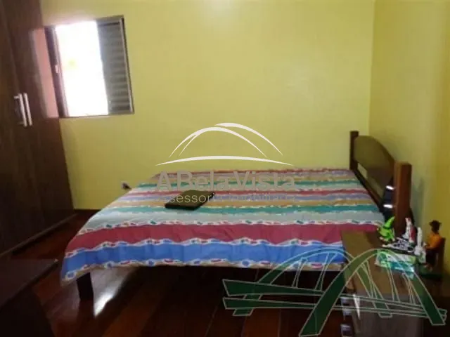Sobrado com 200m² 4 quartos e 4 banheiros, à venda, no bairro Bela Vista em Osasco