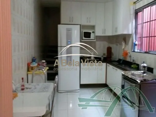 Sobrado com 200m² 4 quartos e 4 banheiros, à venda, no bairro Bela Vista em Osasco