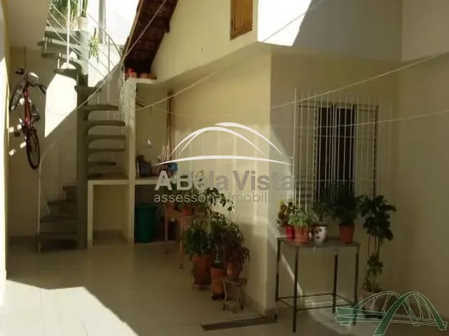 Sobrado com 160m² 3 quartos e 3 banheiros, à venda, no bairro Umuarama em Osasco