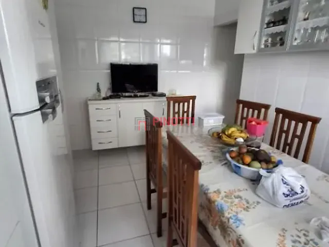 Sobrado 3 quartos e 2 banheiros, à venda, no bairro Jardim Lauro Gomes em São Bernardo do Campo