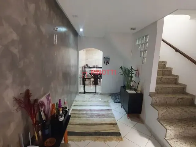 Sobrado 3 quartos e 3 banheiros, à venda ou para alugar, no bairro Montanhão em São Bernardo do Campo