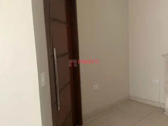 Sobrado 3 quartos e 2 banheiros, à venda ou para alugar, no bairro Vila Apiaí em Santo André