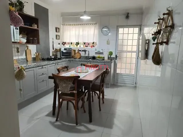 Sobrado 3 quartos e 3 banheiros, à venda, no bairro Vila Vivaldi em São Bernardo do Campo